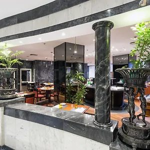Otel Radisson Blu ****