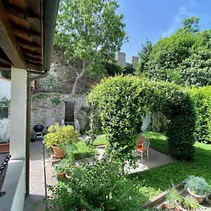 Walled Garden - The Tom's Private Oasis Florence