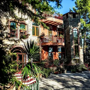 castle-park.albaniahotels.org/
